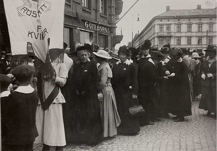 Black and white Image showing the Demonstration for women's suffrage in Gothenburg in late 19th c