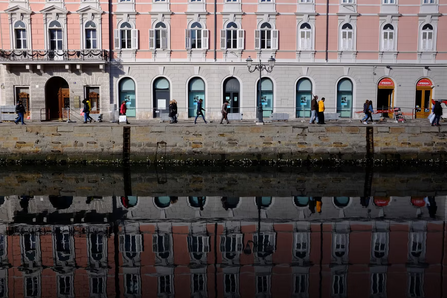 Cosmopolitanism and Nationalism: Resilience and the Jewish Community in the Port City of Trieste