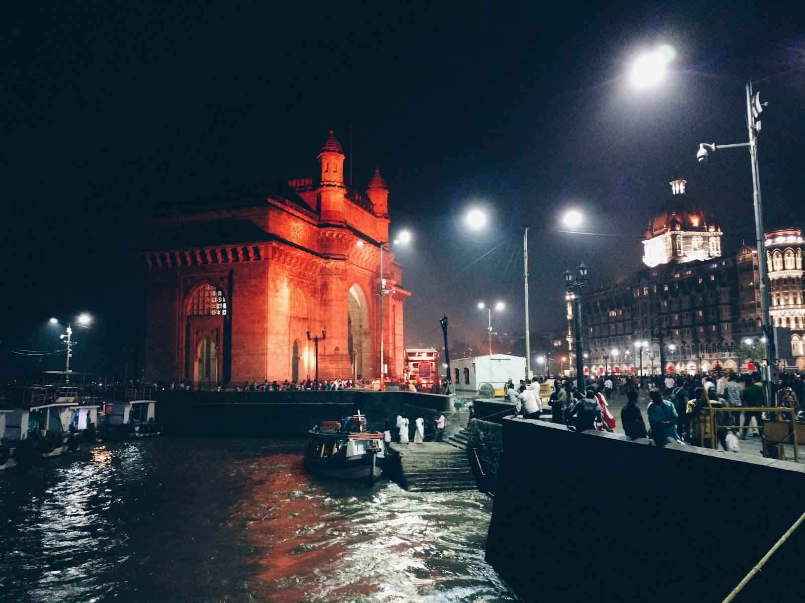 Gateway of India, Taj Mahal Hotel and the ferry point for passengers and tourists at Apollo Bundar, Colaba. Jaina Kumar, 2017.