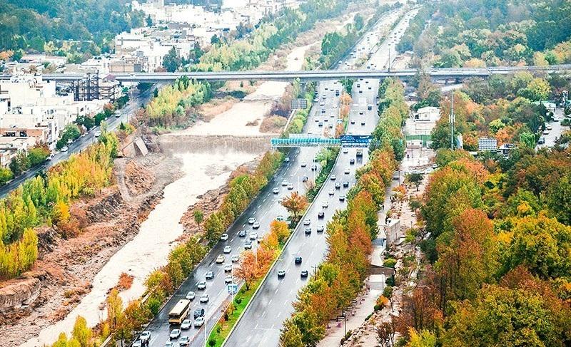 Overview of the two flows of the Khoshk River in November 2020 (Amir Sadeghian for Tasim News, CC BY 4.0, https://www.tasnimnews.com/fa/media/1399/09/03/2394969/باران-پاییزی-در-شیراز)
