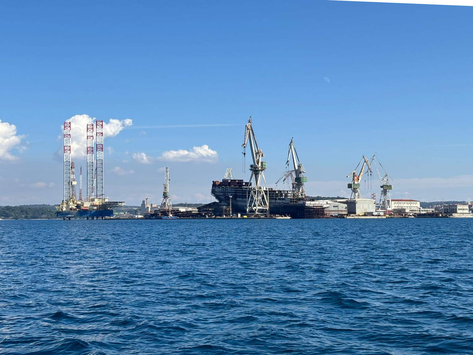 Fig. 5 View of Uljanik from the sea, by Pierre Alain Croset, 2024