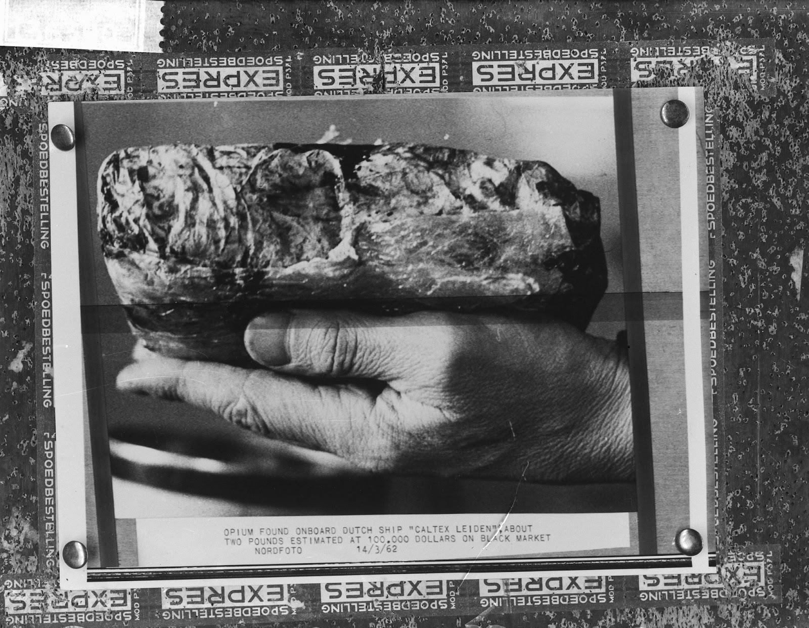 Two pounds of opium, found on Dutch ship Caltex, in March 1962. Wim van Rossem, Collection Anefo at the Dutch National Archives. 