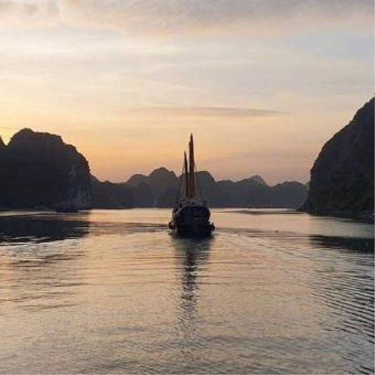 Instawalks International Tours photo